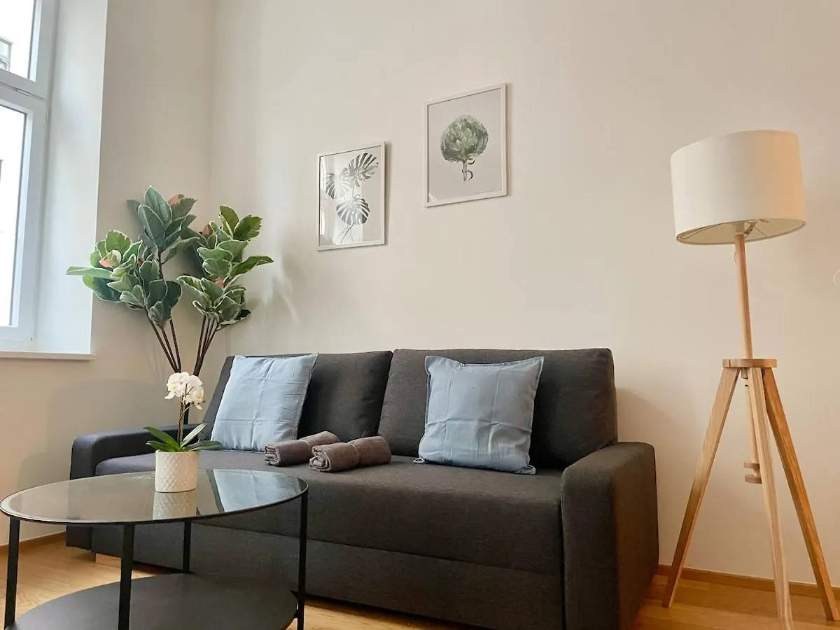 Spacious Modern 2 Bedroom Apartment Viyana