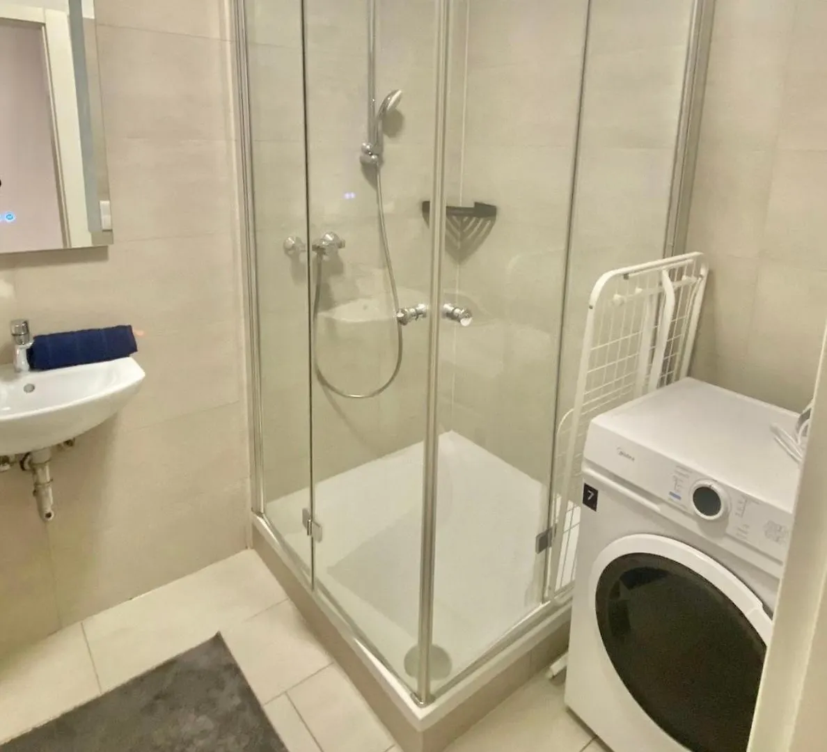 Spacious Modern 2 Bedroom Apartment Vienna 0*,